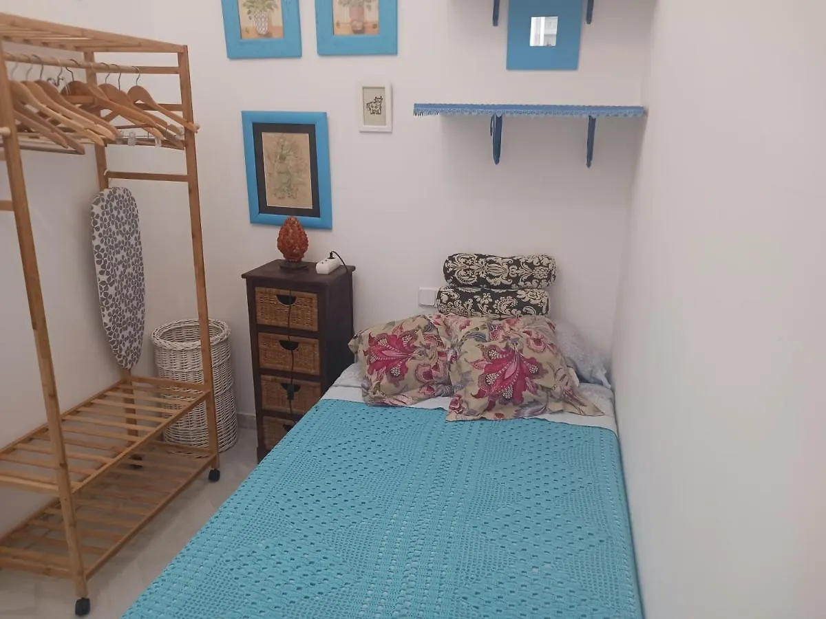 Habitación en casa particular Habitacion Privada Con Bano. Cádiz